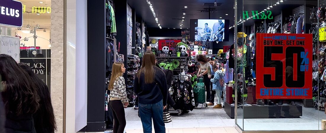 Hot Topic rejoint Spencer : le retail spécialisé devient-il une infrastructure du licensing ?